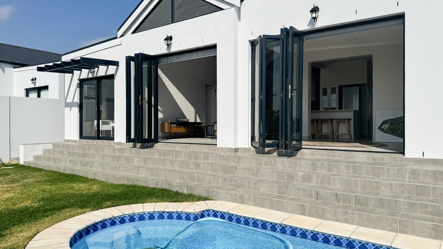 4 Bedroom Property for Sale in Wellington Central Western Cape